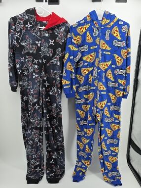 Source Unknown Blue Pizza & Controller Fleece Hooded One-Piece Pajamas Zip Up